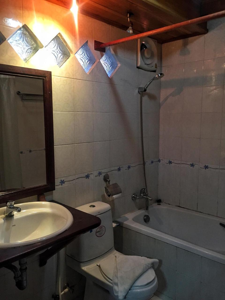 לואנג פרבאנג Villa Sayada מראה חיצוני תמונה